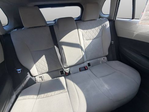 Used 2022 Toyota Corolla Cross LE FWD image 18