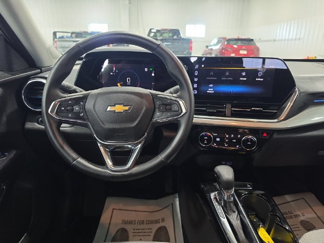 Used 2025 Chevrolet Trax LT w/ Driver Confidence Package FWD image 10