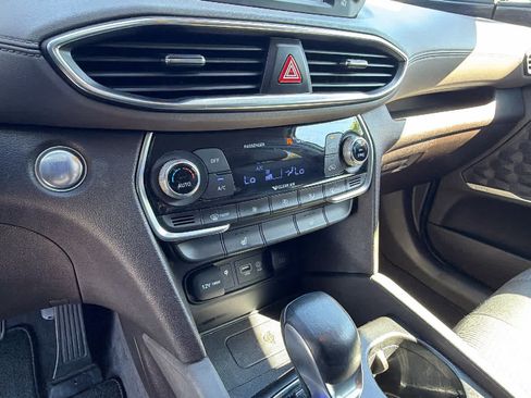 Used 2020 Hyundai Santa Fe SEL w/ Convenience Package FWD image 14