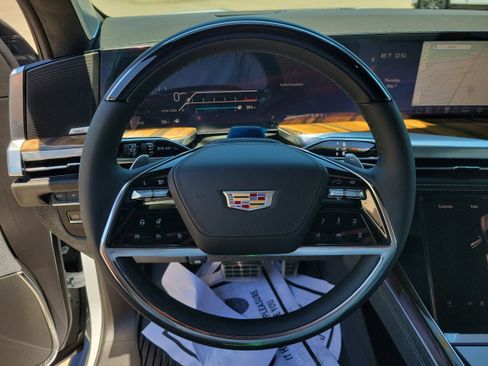 New 2026 Cadillac Escalade Platinum Sport w/ LPO, ONYX Package AWD/4WD image 35
