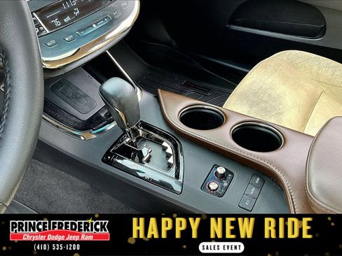 Used 2016 Toyota Avalon XLE Premium image 14