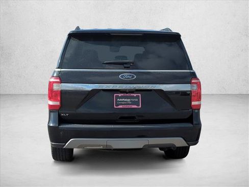 Used 2021 Ford Expedition XLT image 5