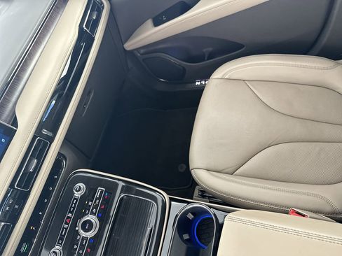 Used 2022 Lincoln Nautilus Reserve w/ Equipment Group 201A image 24