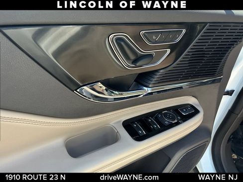 Certified 2022 Lincoln Corsair AWD w/ Premium Package image 14