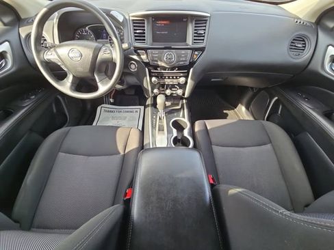 Used 2019 Nissan Pathfinder S FWD image 20