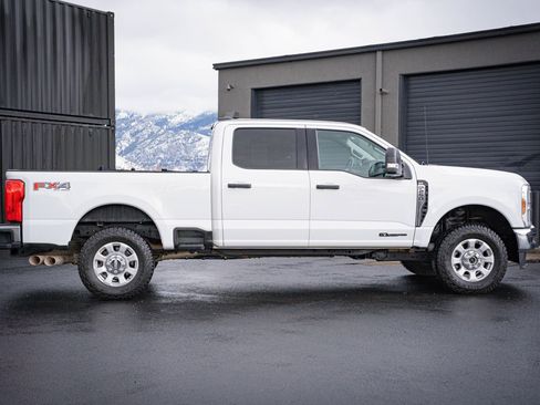 Used 2024 Ford F250 XLT w/ FX4 Off-Road Package AWD/4WD image 6
