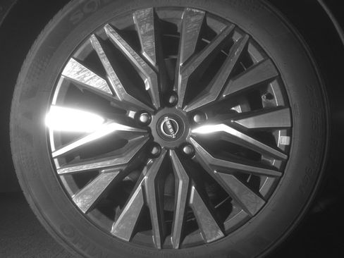 Used 2025 Nissan Altima 2.5 SV image 13