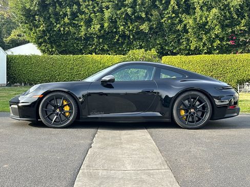New 2026 Porsche 911 Carrera GTS image 2