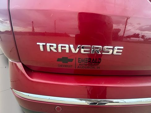 Used 2020 Chevrolet Traverse Premier FWD image 24