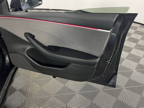 Used 2025 Tesla Model 3 Long Range image 30