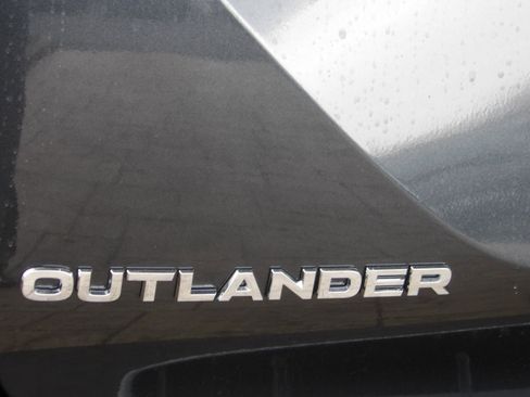 New 2026 Mitsubishi Outlander SEL image 8