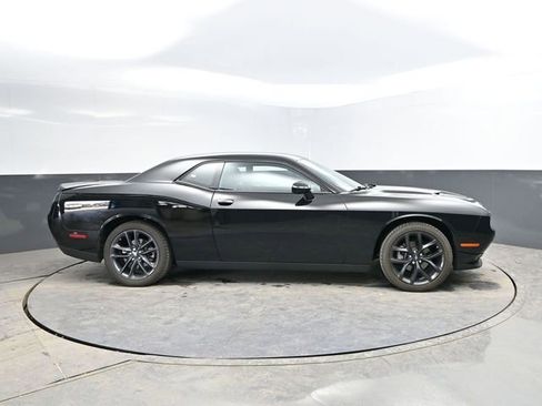 Used 2022 Dodge Challenger SXT w/ Blacktop Package image 12