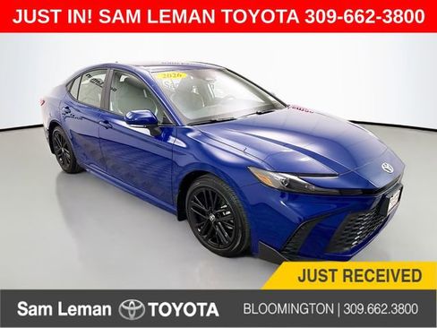 Used 2026 Toyota Camry SE w/ Convenience Package FWD image 1