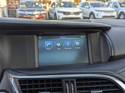 Used 2019 INFINITI QX30 image 23