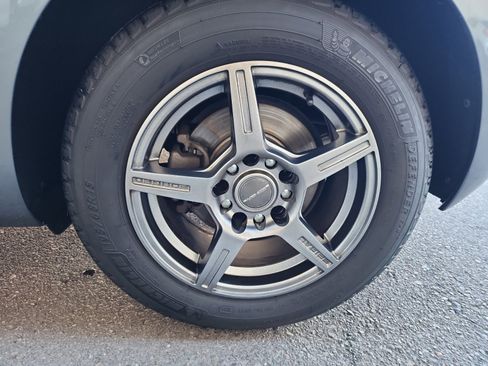 Used 2015 Volkswagen Golf Launch Edition image 26