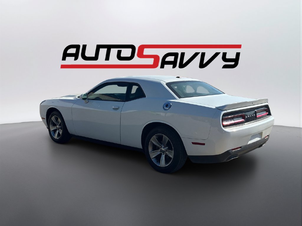 Used 2021 Dodge Challenger SXT w/ Driver Convenience Group RWD image 7