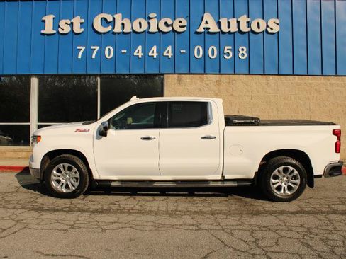 Used 2024 Chevrolet Silverado 1500 LTZ AWD/4WD image 8