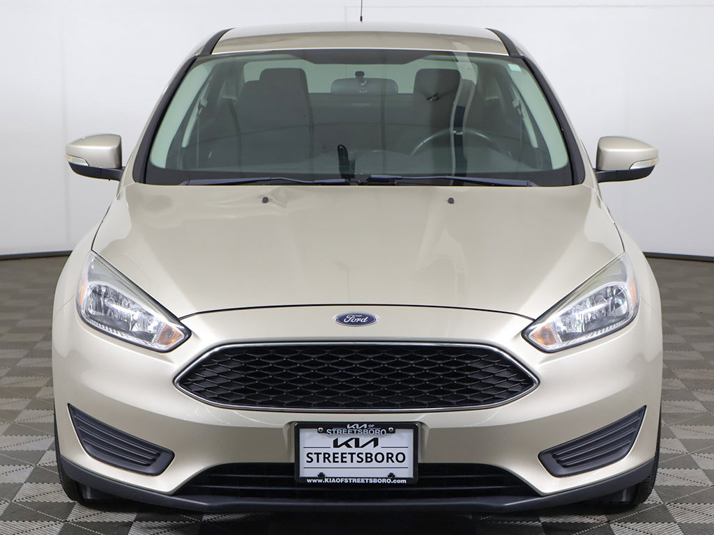 Used 2018 Ford Focus SE w/ Cold Weather Package FWD image 9