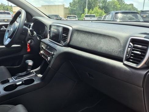 Used 2020 Kia Sportage LX FWD image 15