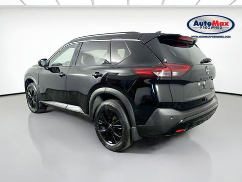 Used 2023 Nissan Rogue SV w/ SV Premium B Package image 6