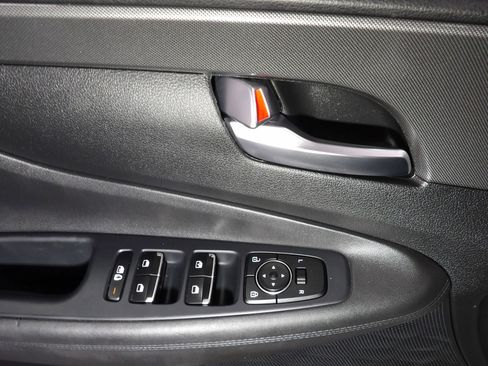 Used 2022 Hyundai Santa Fe SE image 9