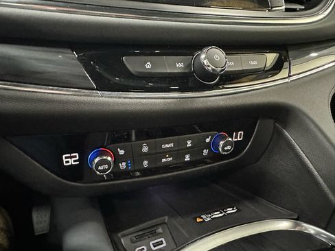 Used 2023 Buick Enclave Premium w/ Experience Buick Package AWD/4WD image 30