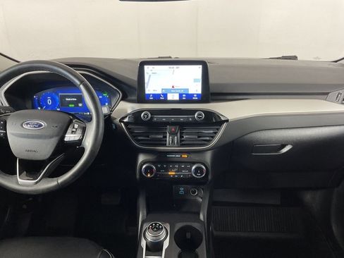 Used 2022 Ford Escape SEL w/ Technology Package image 15