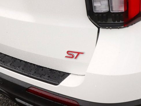 New 2026 Ford Explorer ST w/ Sun And Sound Package image 9