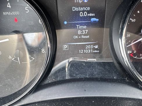 Used 2017 Nissan Rogue SV AWD/4WD image 9