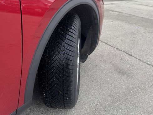 Used 2020 Ford Escape SE image 12