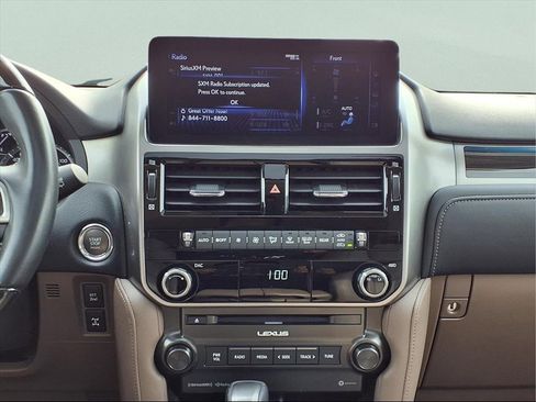 Used 2023 Lexus GX 460 Premium image 17