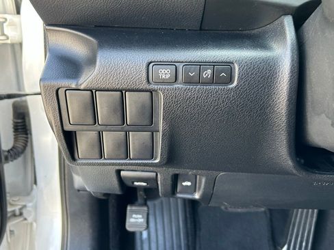 Used 2016 Lexus IS 300 AWD image 13