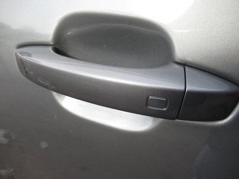 Used 2017 Audi Q7 3.0T Premium Plus image 17