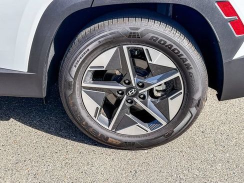 Used 2025 Hyundai Tucson SEL FWD image 11