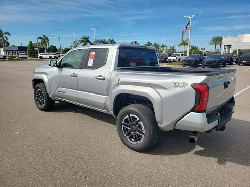 New 2025 Toyota Tacoma TRD Sport image 7