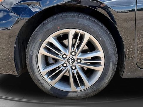 Used 2016 Toyota Camry SE FWD image 31