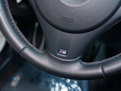 Used 2011 BMW M3 Coupe image 32