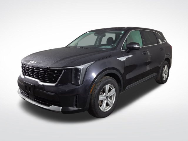 Certified 2025 Kia Sorento LX FWD image 2