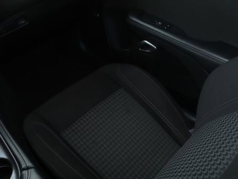 Used 2023 Dodge Challenger SXT image 27