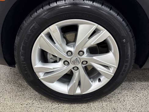 Used 2025 Buick Encore GX Preferred image 2