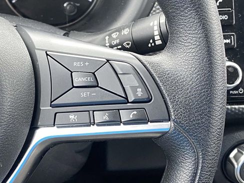 Used 2024 Nissan Kicks SV image 21