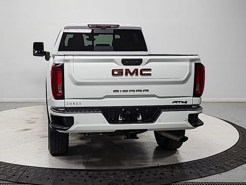Used 2022 GMC Sierra 2500 AT4 w/ AT4 Premium Plus Package AWD/4WD image 7