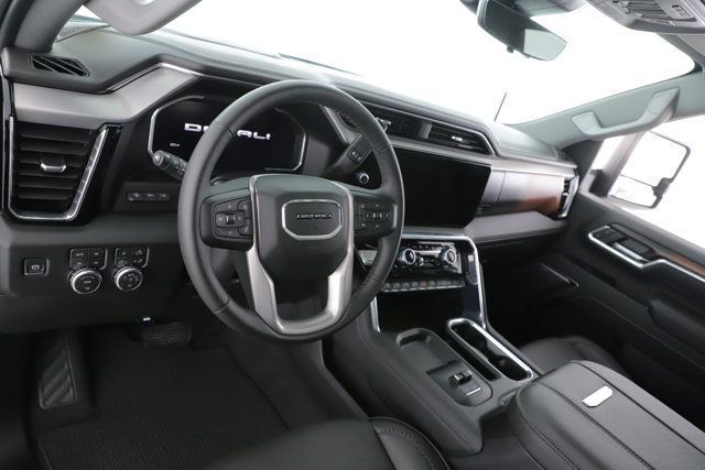 Used 2026 GMC Sierra 2500 Denali w/ Technology Package AWD/4WD image 17
