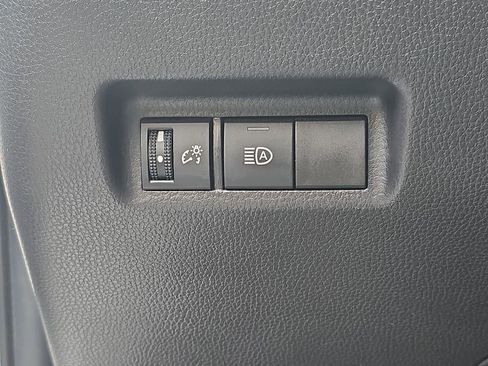 Used 2025 Toyota RAV4 LE image 29