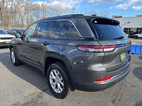 Certified 2022 Jeep Grand Cherokee Limited w/ Luxury Tech Group II image 19