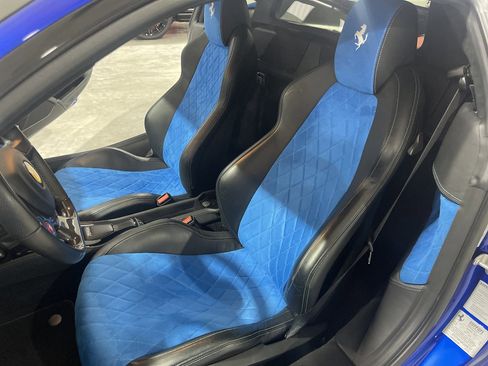 Used 2015 Ferrari 458 Italia Coupe image 27