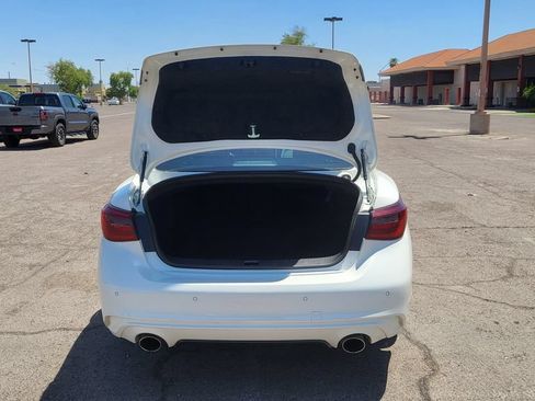 Used 2021 INFINITI Q50 Luxe w/ Seat & Sound Package RWD image 13