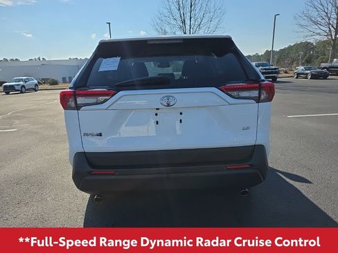 Used 2025 Toyota RAV4 LE image 9