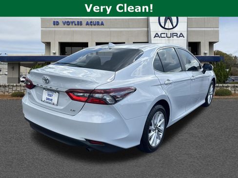 Used 2024 Toyota Camry LE w/ Convenience Package FWD image 5