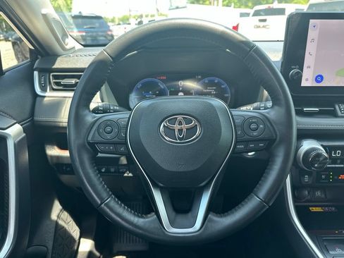 Used 2025 Toyota RAV4 Limited w/ Advanced Technology Package AWD/4WD image 20